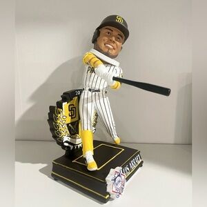San Diego Padres FOCO Bobblehead Venezuela  - Black, White, Yellow